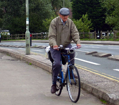 Đi xe đạp giúp người cao tuổi tăng cường trí lực